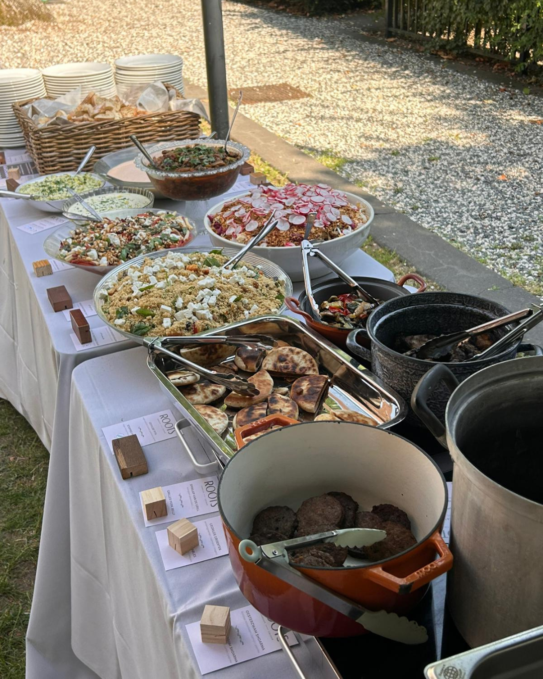 Veelzijdig en plasticvrij: Waarom een duurzaam buffet de perfecte keuze is voor elk event
